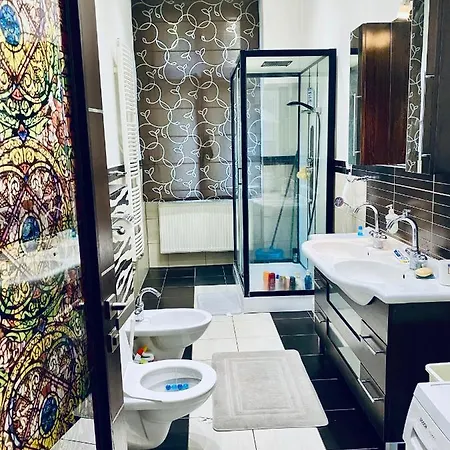 Apartmanhotel In 2 Square Prága